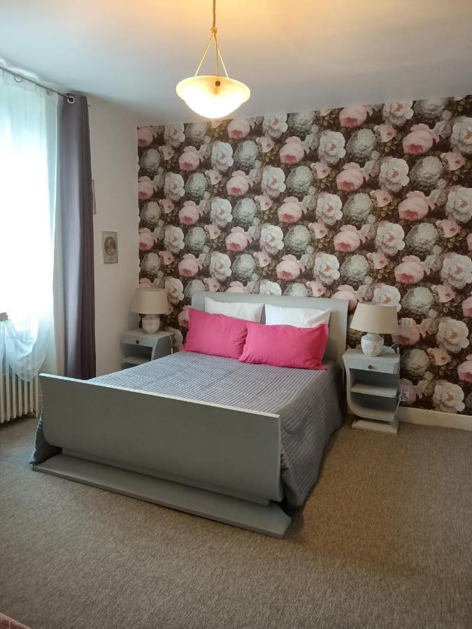 La Morgiane Bed & Breakfast Saint-Germain-les-Vergnes Exterior photo